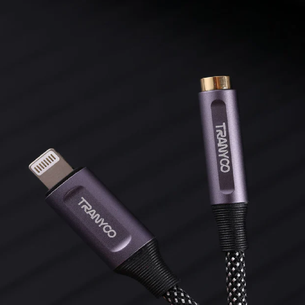 CABLE TIPO LIGHTNING A 3.5MM JACK 12CM  GRIS TRANYOO - Imagen 4